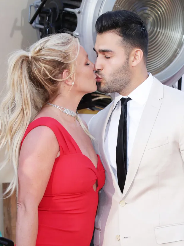 Britney Spears Sam Kiss